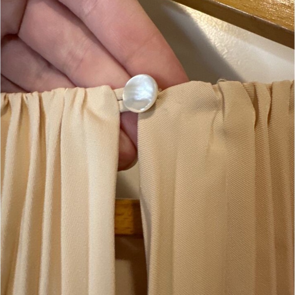 Mare Mare Anthropologie Pleated Blouse Bubble Hem - Picture 8 of 11